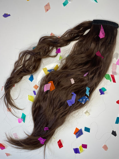 NATURAL BROWN STRAIGHT PONYTAIL